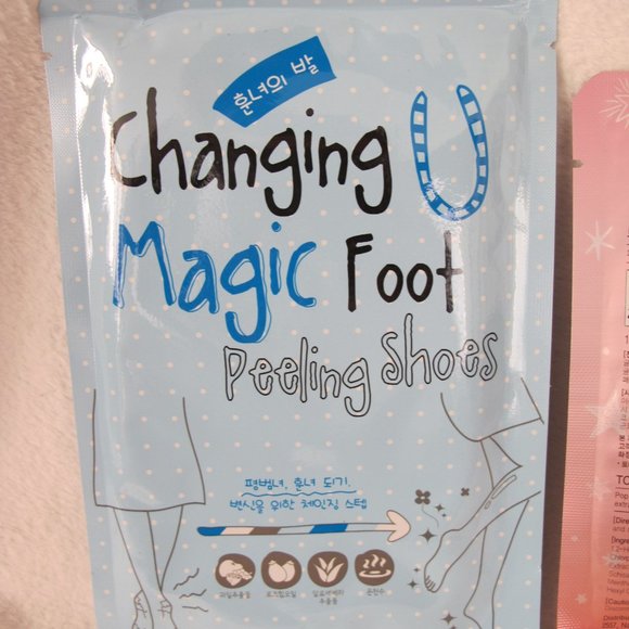 New TonyMoly Foot Peeling Shoes and Mask Bundle - Picture 6 of 7